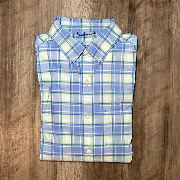 Vineyard Vines Other - Vineyard Vines Brrr On the Go Performance Long Sleeve Button Down - Small